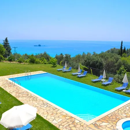 Escape Luxury By The Pool Beach, Corfu דירה