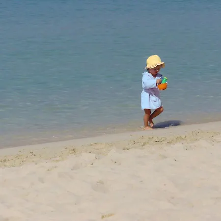 Escape Luxury By The Pool Beach, Corfu פלקאס